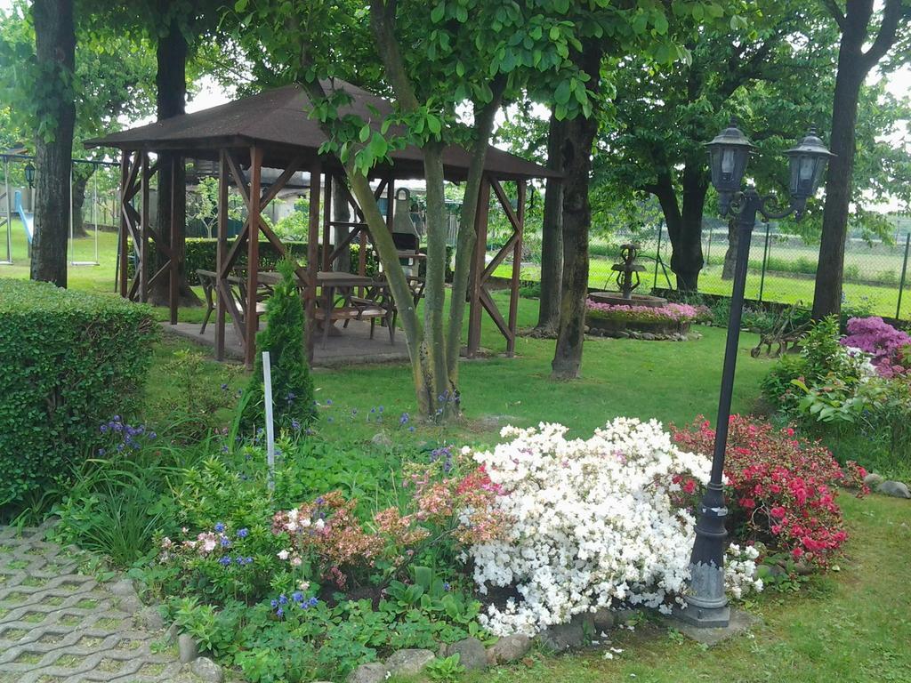 B&B Le Camelie Бареджо Экстерьер фото